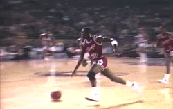 Michael Jordan dunk over Detroit Pistons-Rookie (gif) – Ramen